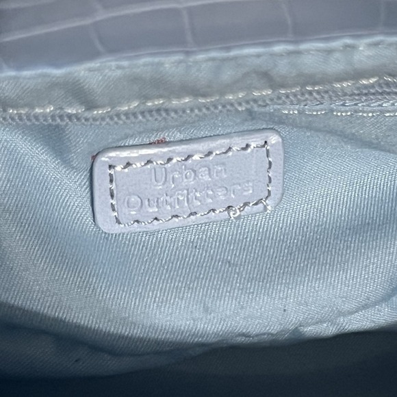 Urban Outfitters Baby Blue Croc-Embossed Baguette Shoulder Bag Y2K Style Purse - Picture 5 of 5